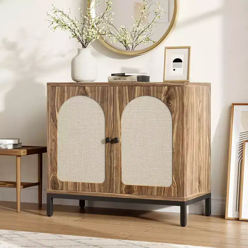 Aparador de ratán - con puertas de ratán, estantes ajustables, estilo bohemio, aparador para licores y café, para sala de estar, comedor, pasillo, cocina