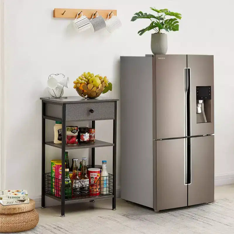 Mesa auxiliar alta, mesita de noche organizadora con estante y cesta metálica extraíble para sala de estar o dormitorio, gris/marrón