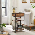 Mesa auxiliar alta, mesita de noche organizadora con estante y cesta metálica extraíble para sala de estar o dormitorio, gris/marrón